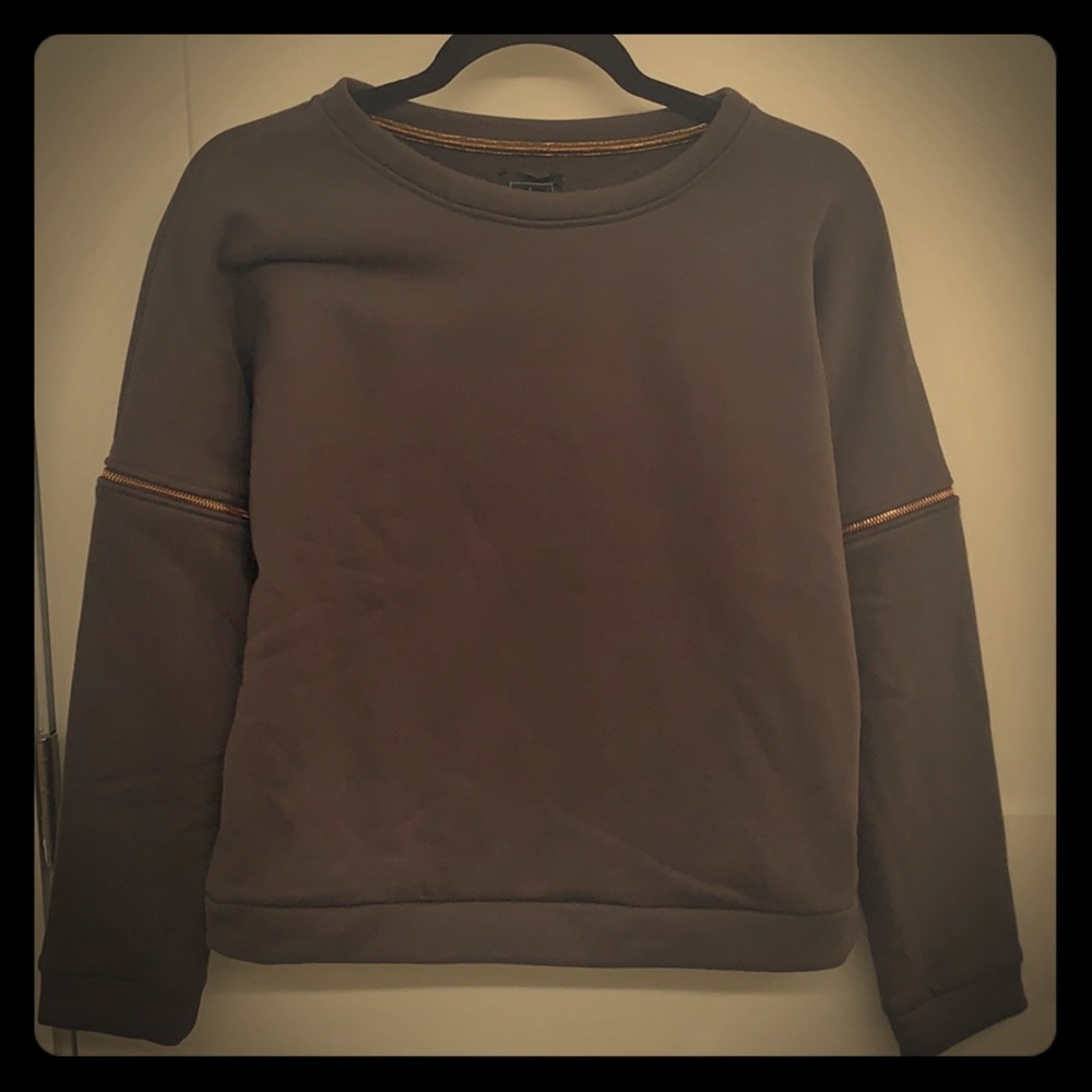 New with tags funky sweatshirt